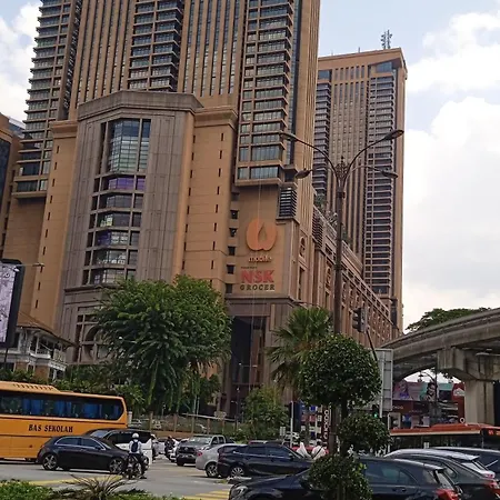 Visitor Service Suits At Times Square Bukitbintang K L Kuala Lumpur Exterior photo