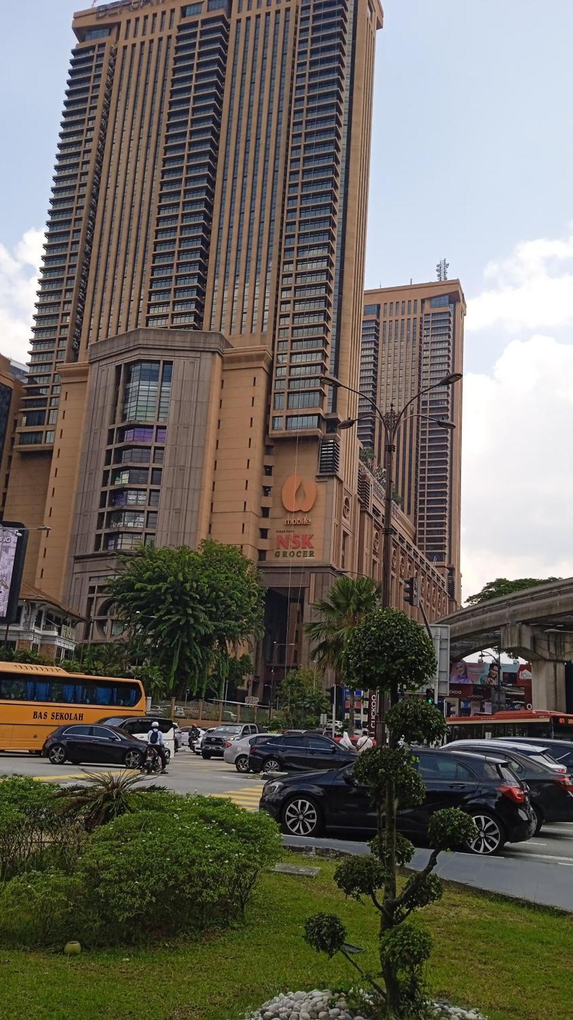 Visitor Service Suits At Times Square Bukitbintang K L Apartment *