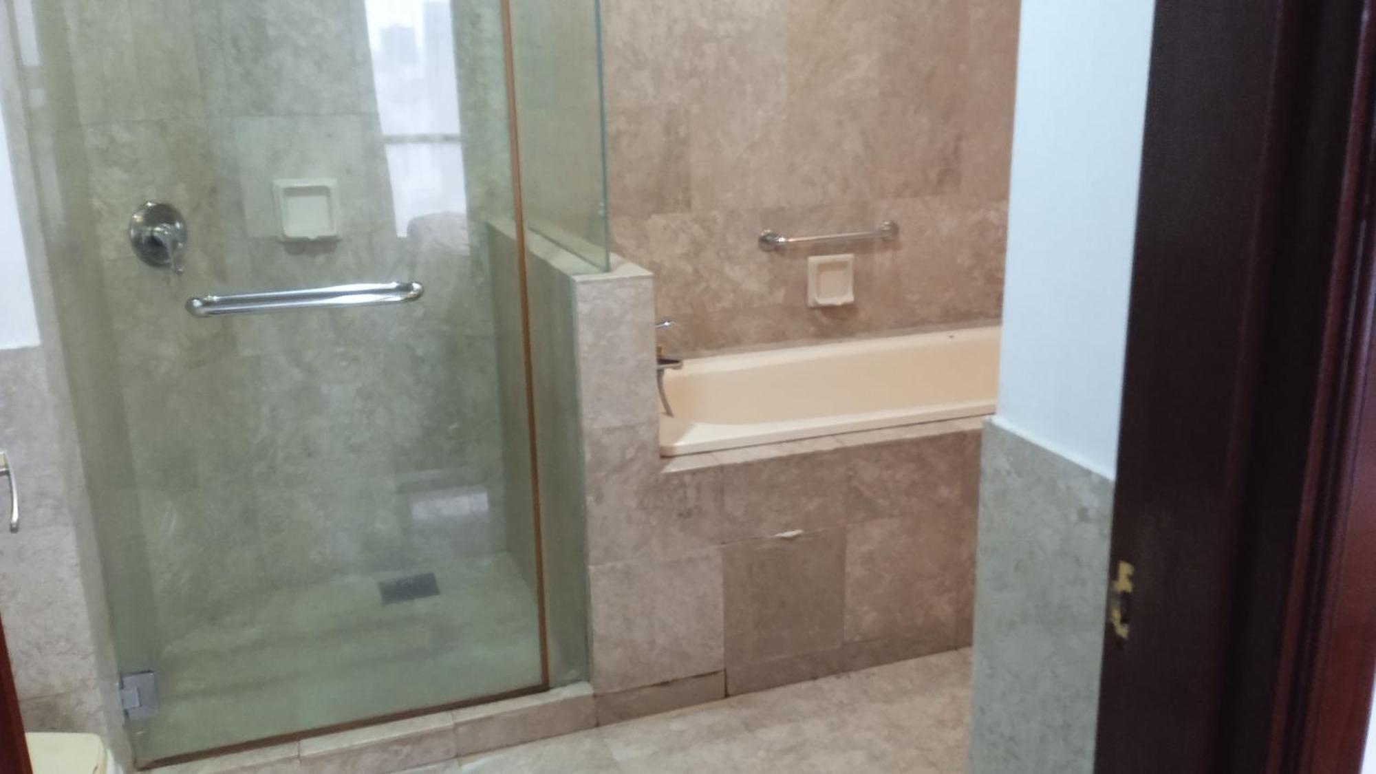 Apartment Visitor Service Suits At Times Square Bukitbintang K L *