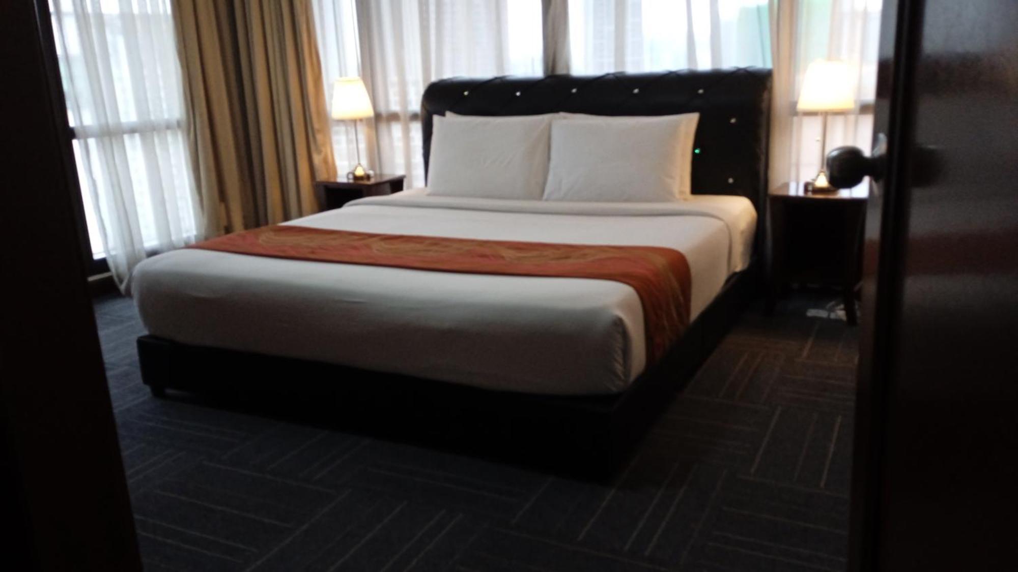 Visitor Service Suits At Times Square Bukitbintang K L Apartment